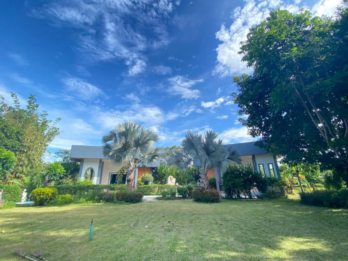 Ok Farm Resort Det Udom Exterior photo